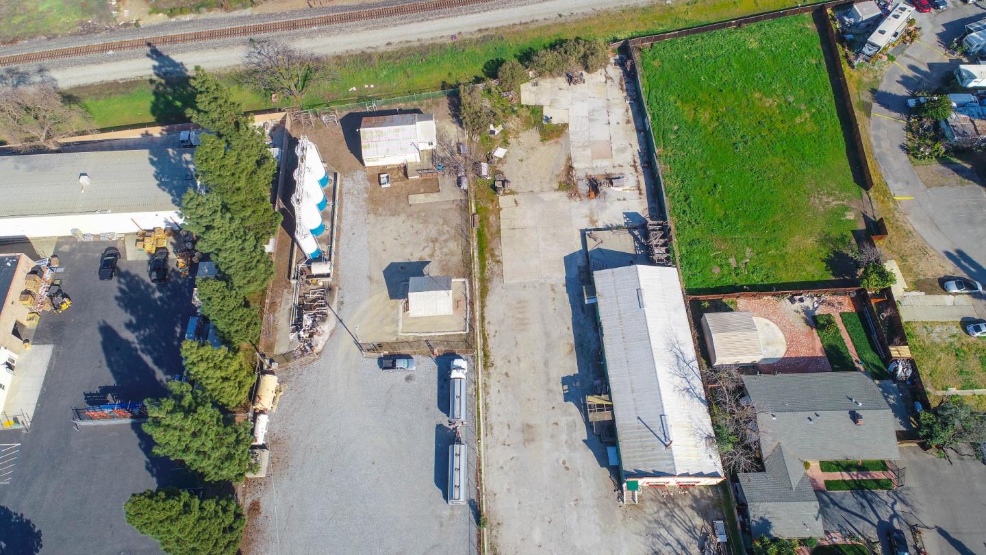 6380 Monterey Road, GILROY, California 95020, ,Comm Industrial For Sale,For Sale,Monterey Road,40963119