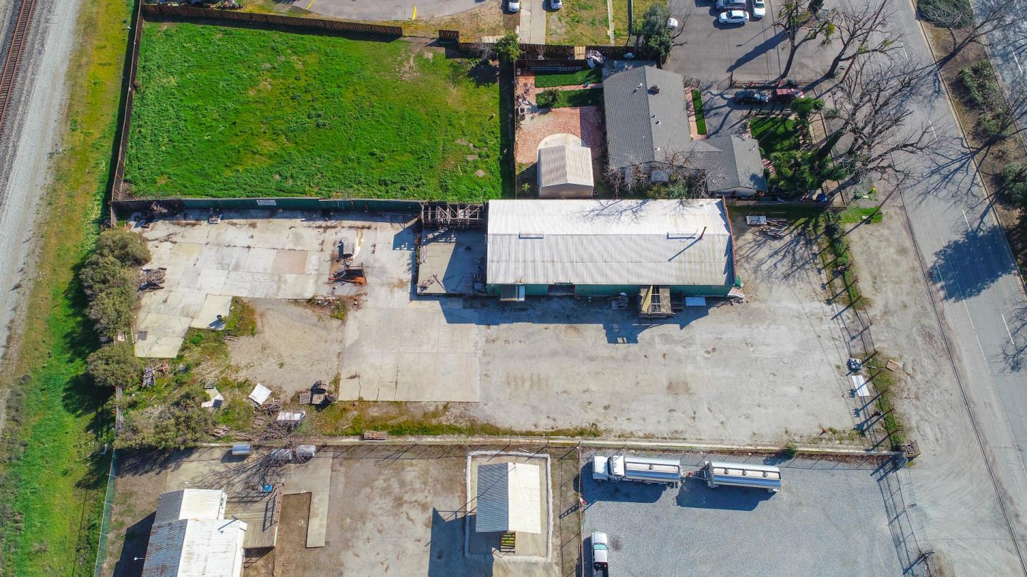 6380 Monterey Road, GILROY, California 95020, ,Comm Industrial For Sale,For Sale,Monterey Road,40963119