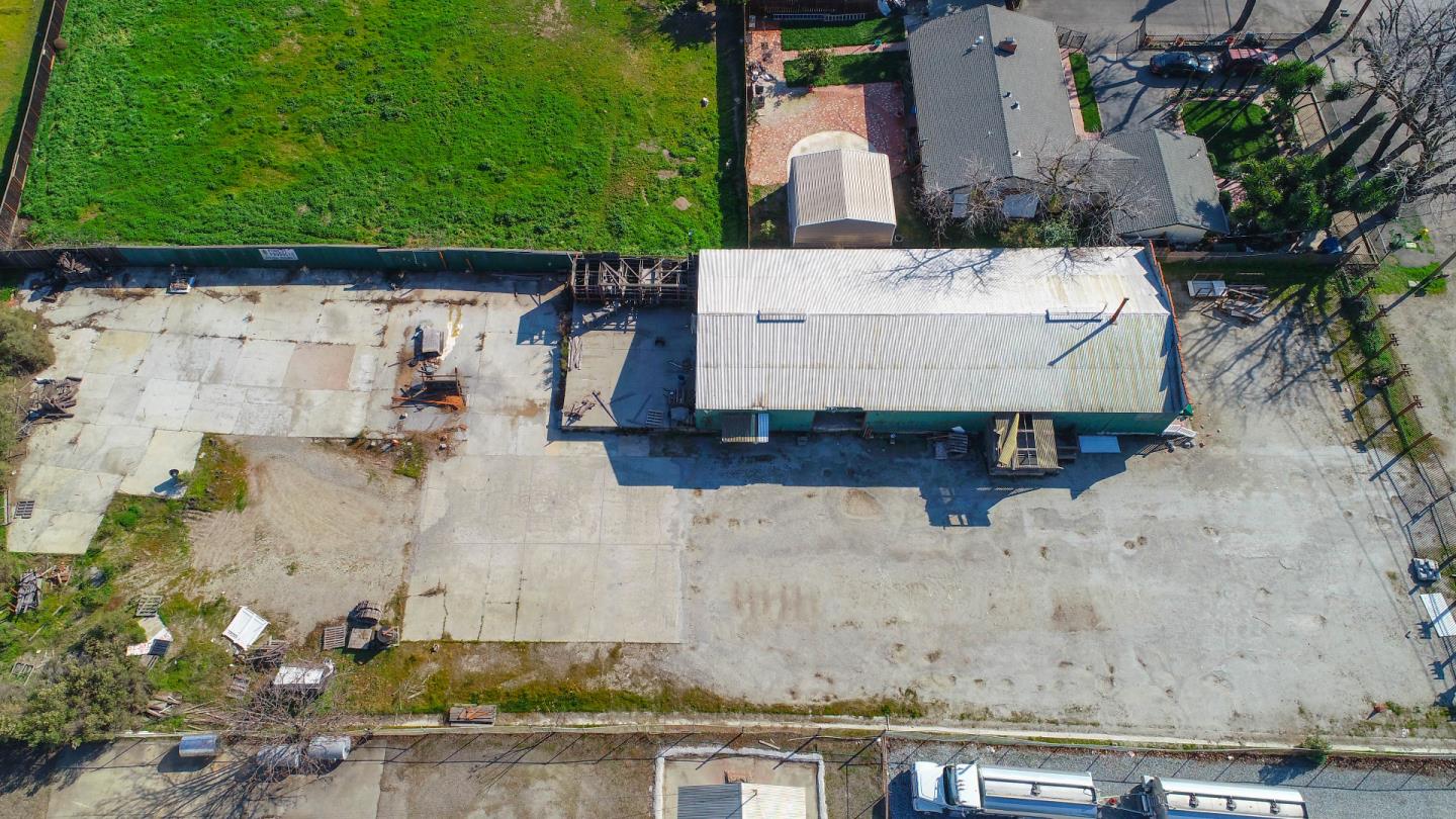 6380 Monterey Road, GILROY, California 95020, ,Comm Industrial For Sale,For Sale,Monterey Road,40963119