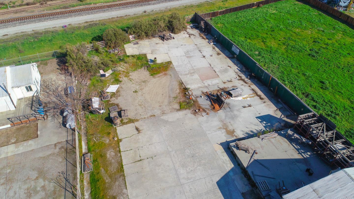 6380 Monterey Road, GILROY, California 95020, ,Comm Industrial For Sale,For Sale,Monterey Road,40963119