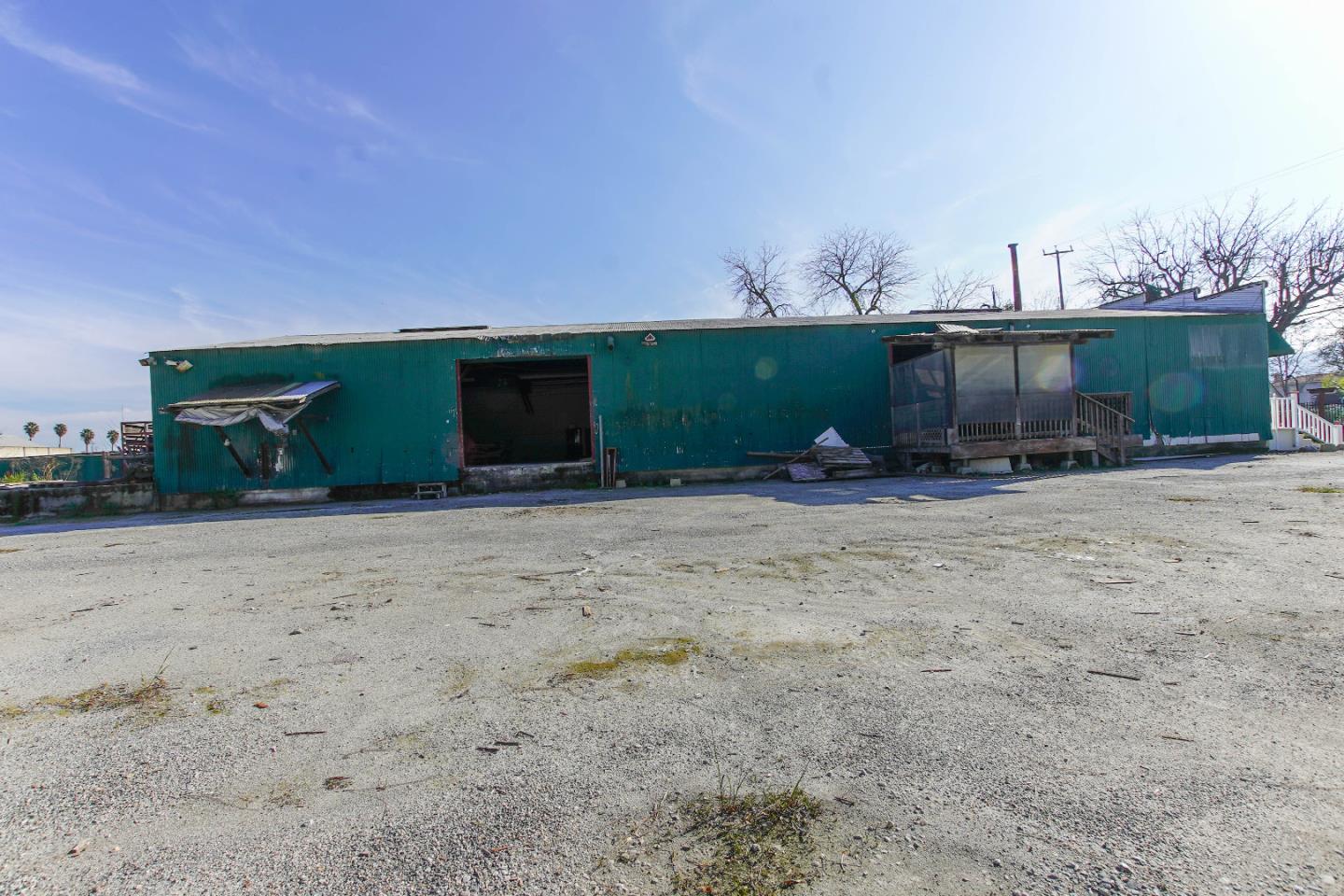 6380 Monterey Road, GILROY, California 95020, ,Comm Industrial For Sale,For Sale,Monterey Road,40963119