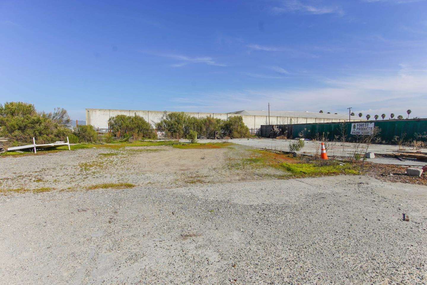 6380 Monterey Road, GILROY, California 95020, ,Comm Industrial For Sale,For Sale,Monterey Road,40963119