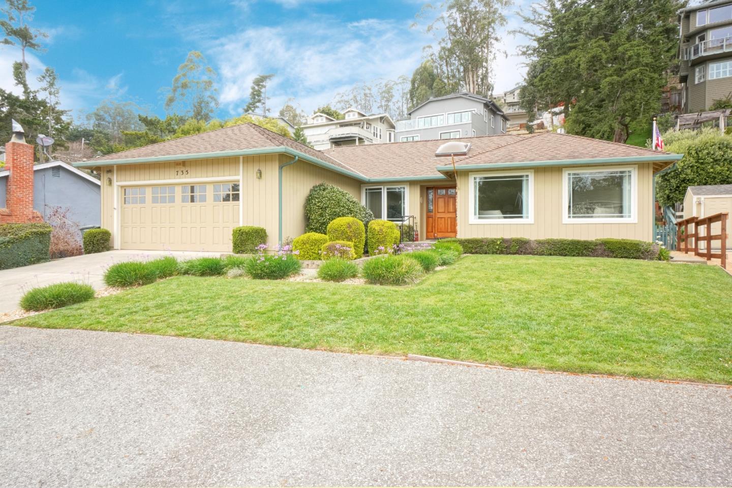 735 Francisco St, El Granada, CA 94018 2 Beds 2 Baths (Sold