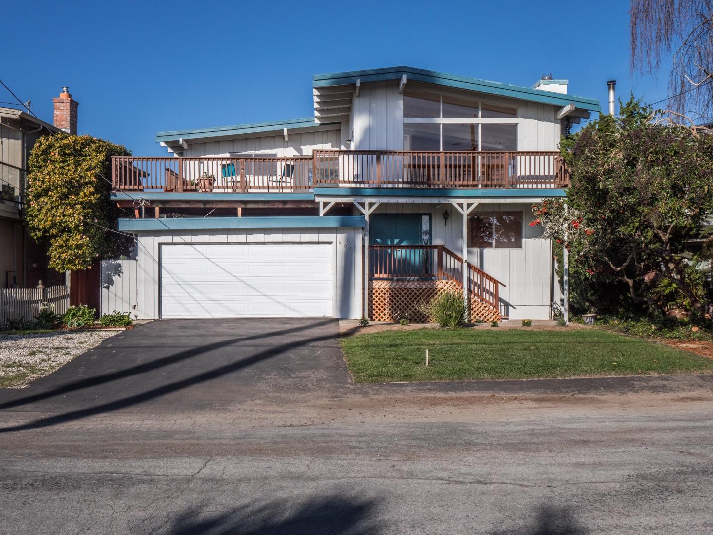 607 Bayview Dr, Aptos, CA 95003 3 Beds 2 Baths (Sold) ML81783068