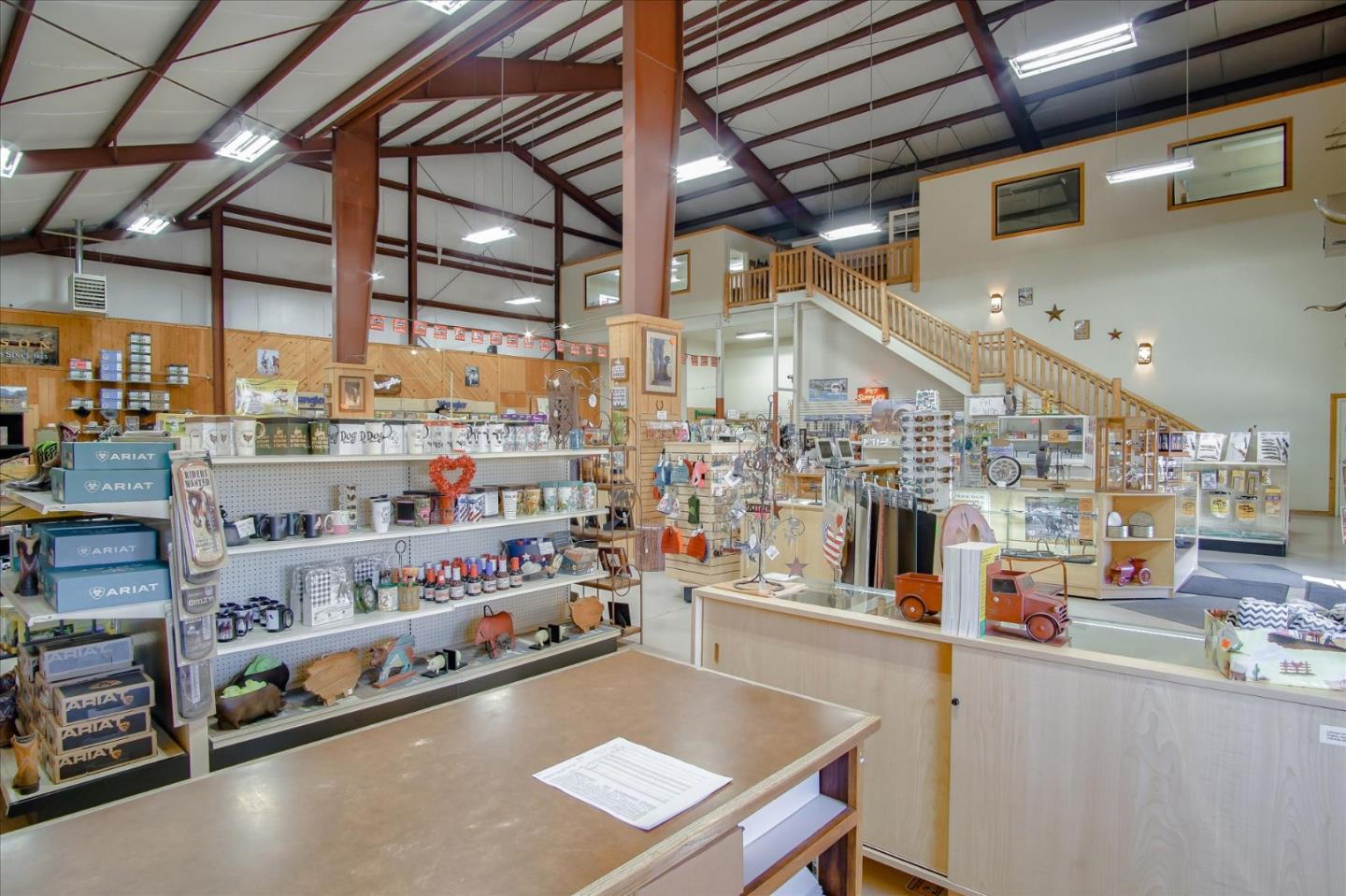 354 1st Street, HOLLISTER, California 95023, ,Comm Industrial For Sale,For Sale,1st Street,40963438