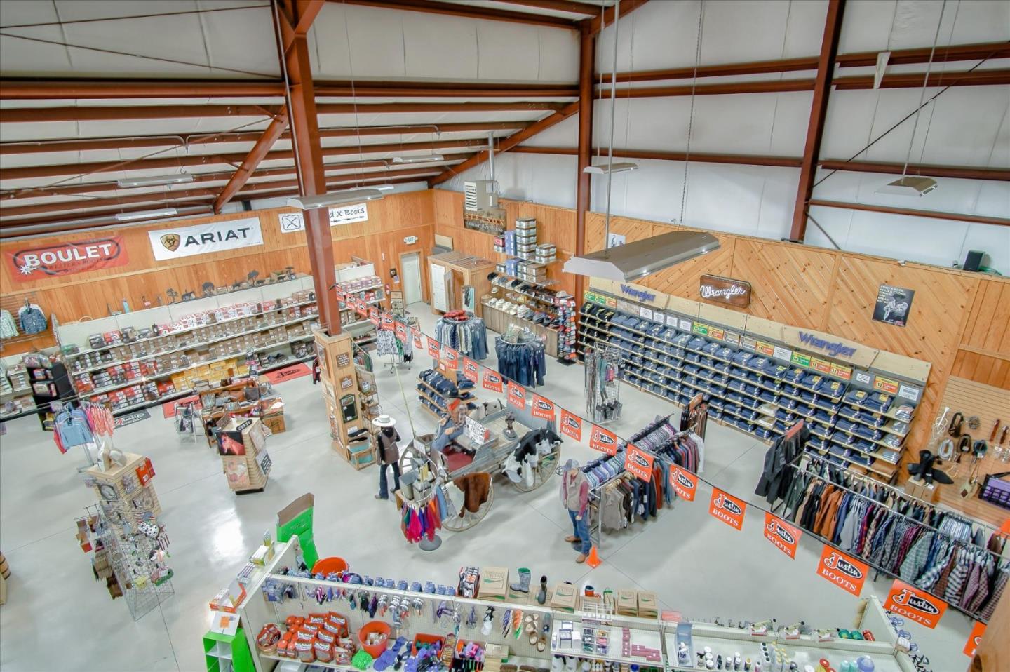 354 1st Street, HOLLISTER, California 95023, ,Comm Industrial For Sale,For Sale,1st Street,40963438