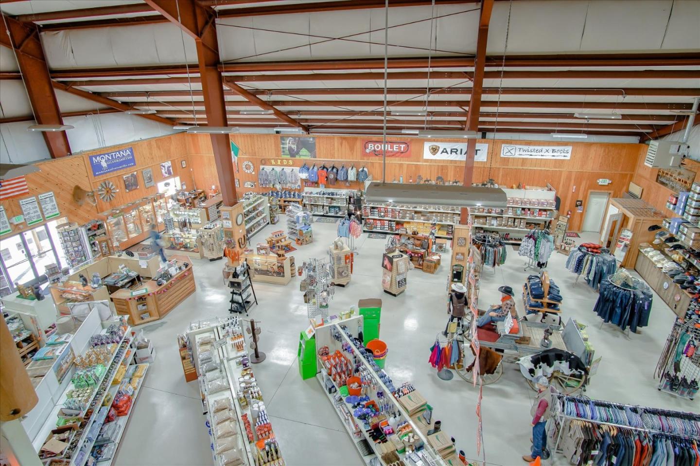 354 1st Street, HOLLISTER, California 95023, ,Comm Industrial For Sale,For Sale,1st Street,40963438