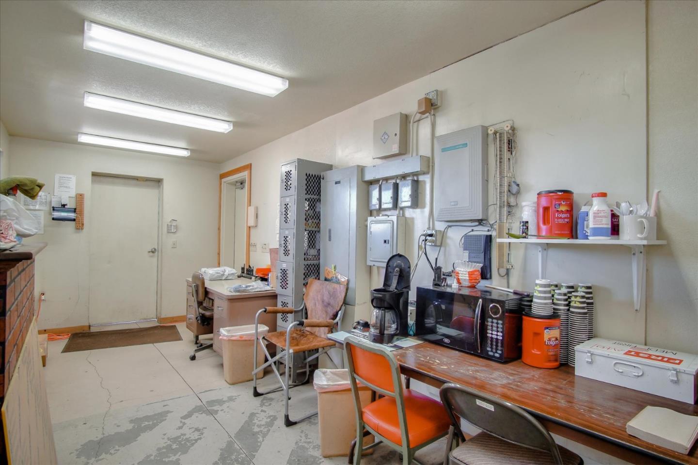 354 1st Street, HOLLISTER, California 95023, ,Comm Industrial For Sale,For Sale,1st Street,40963438