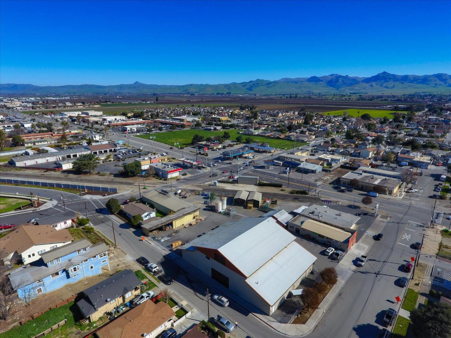 354 1st Street, HOLLISTER, California 95023, ,Comm Industrial For Sale,For Sale,1st Street,40963438