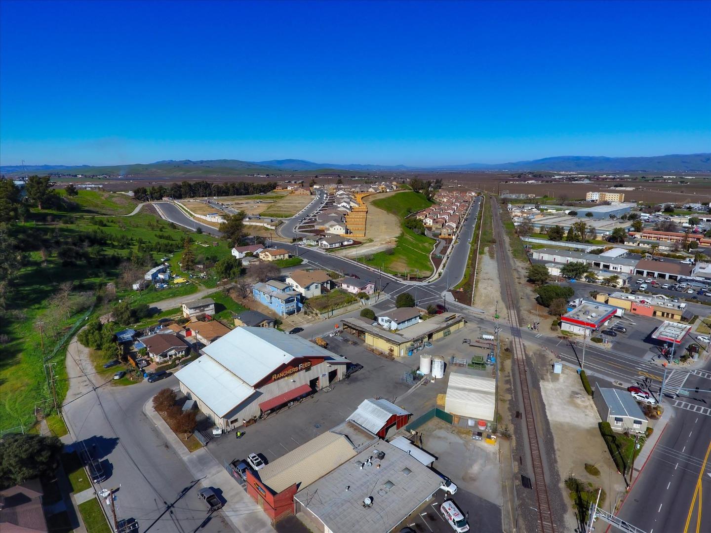 354 1st Street, HOLLISTER, California 95023, ,Comm Industrial For Sale,For Sale,1st Street,40963438