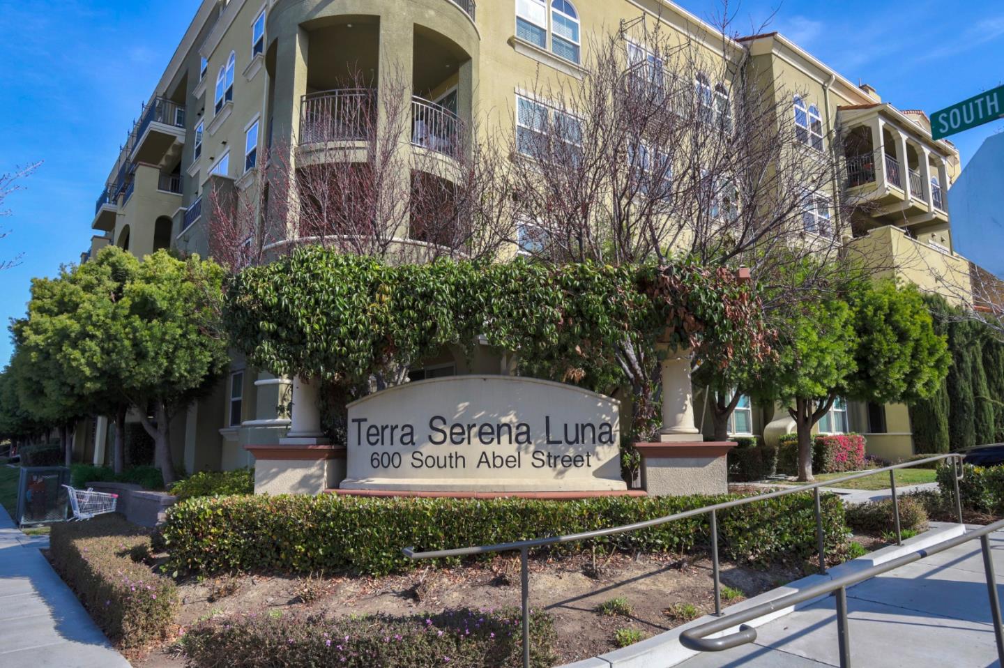 Detail Gallery Image 1 of 1 For 600 S Abel St #421,  Milpitas,  CA 95035 - 2 Beds | 2 Baths