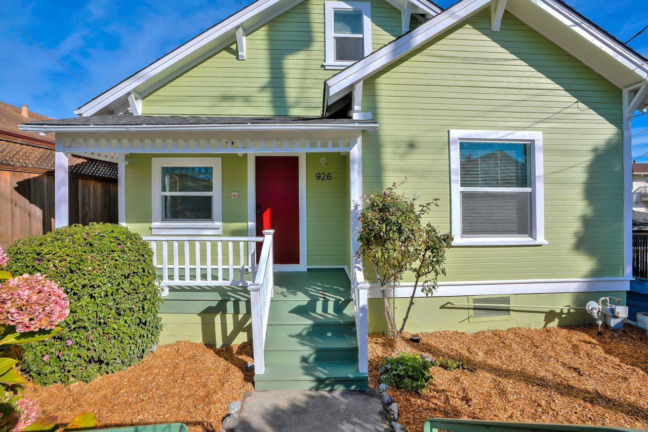 926 Margaret St, Monterey, CA 93940 3 Beds 1 Baths (Sold