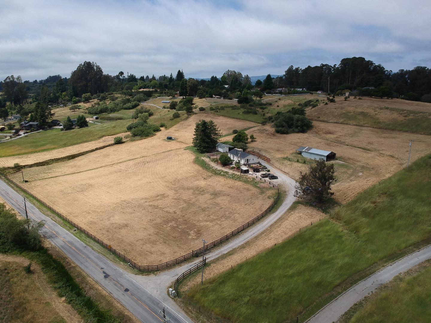 388 Larkin Valley Rd, Watsonville, CA 95076 2 Beds 2 Baths (Sold