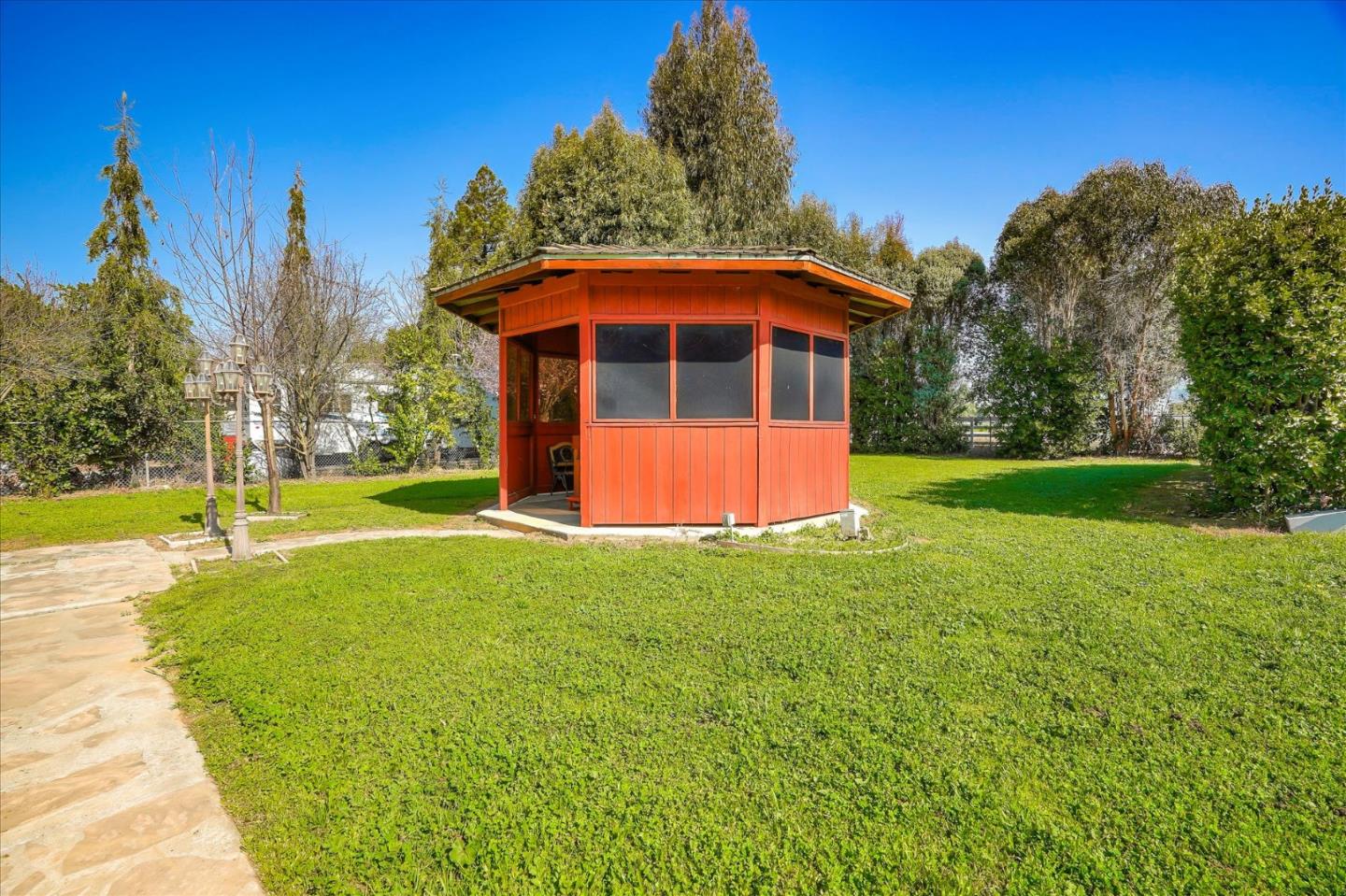 15155 Murphy AVE, San Martin, CA 95046 Sotheby's International Realty