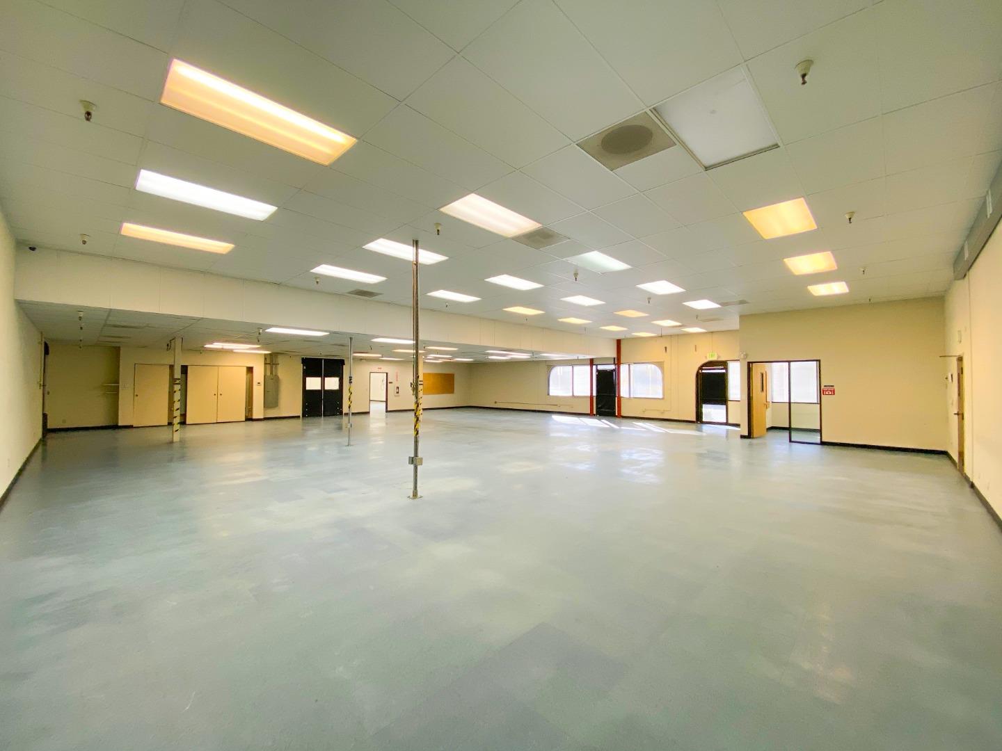 550-576 Sycamore Drive, MILPITAS, California 95035, ,Comm Industrial For Lease,For Rent,Sycamore Drive,40965416