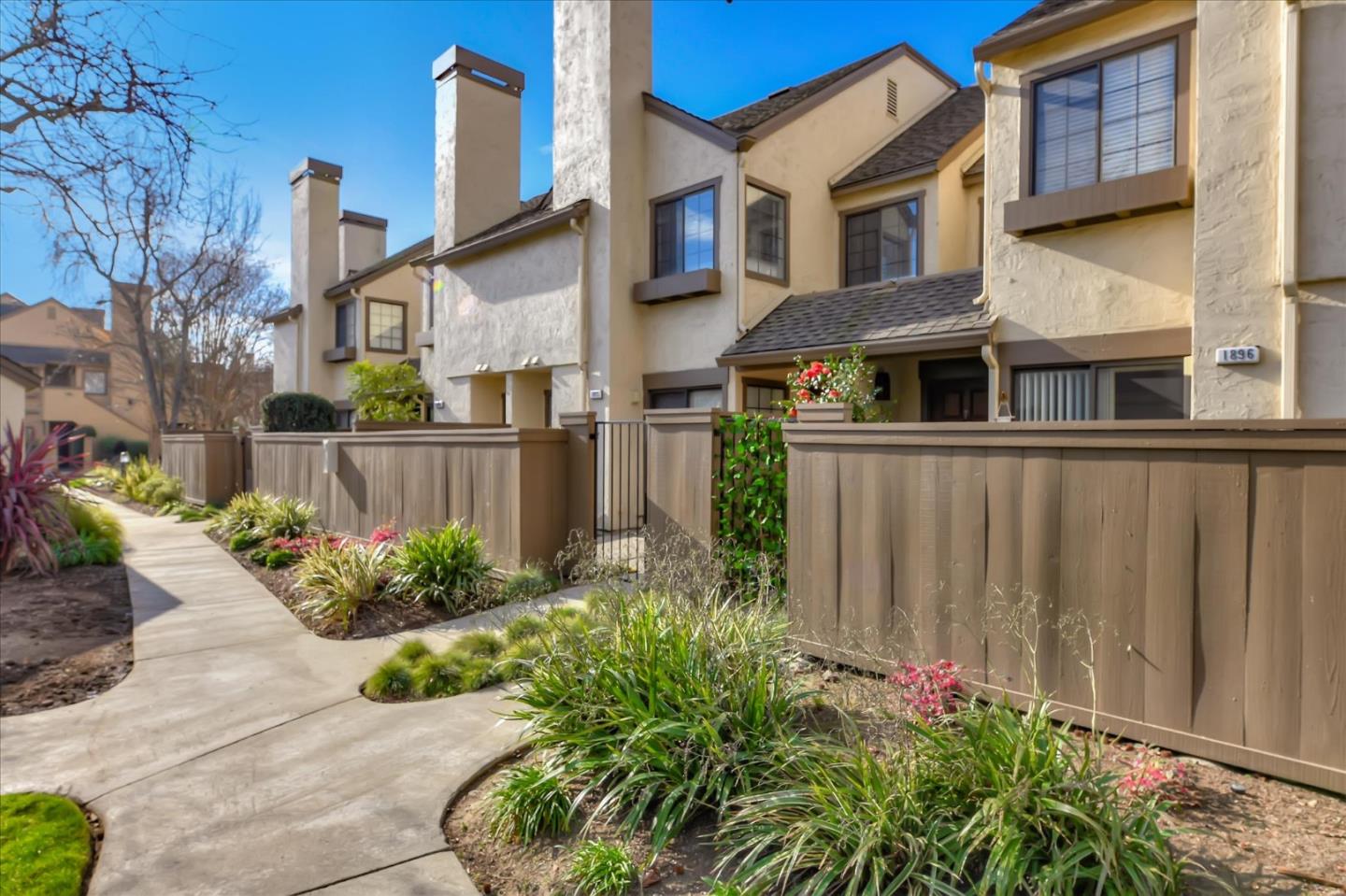 Detail Gallery Image 1 of 1 For 1895 Huxley Ct, San Jose,  CA 95125 - 2 Beds | 1/1 Baths