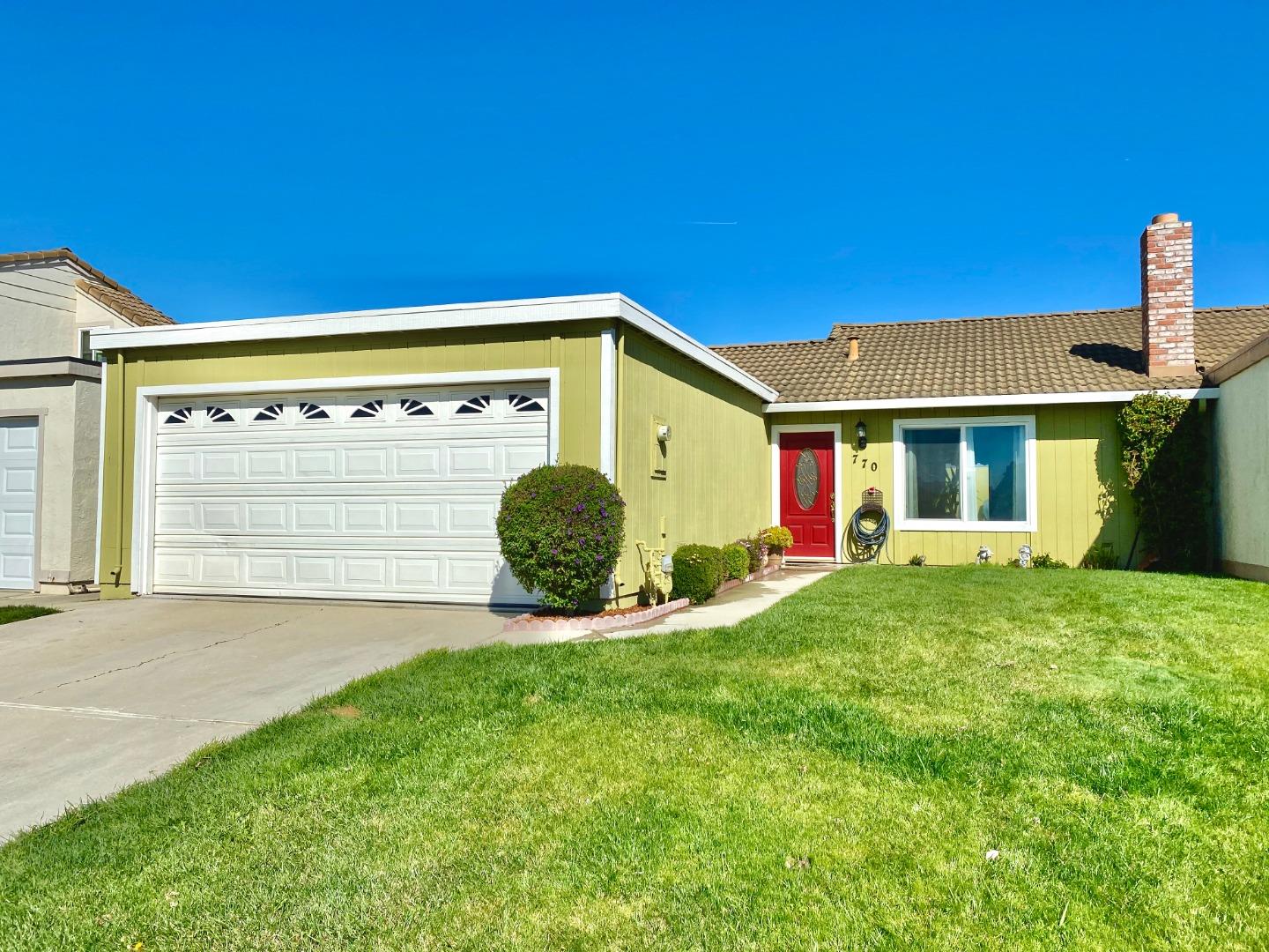 Detail Gallery Image 1 of 1 For 770 Leese Dr, Salinas,  CA 93907 - 2 Beds | 1 Baths