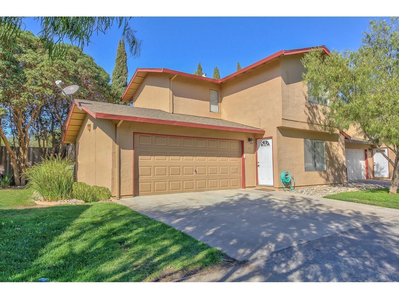 255 Pacifico Pl, Soledad, CA 93960 3 Beds 1/1 Baths (Sold
