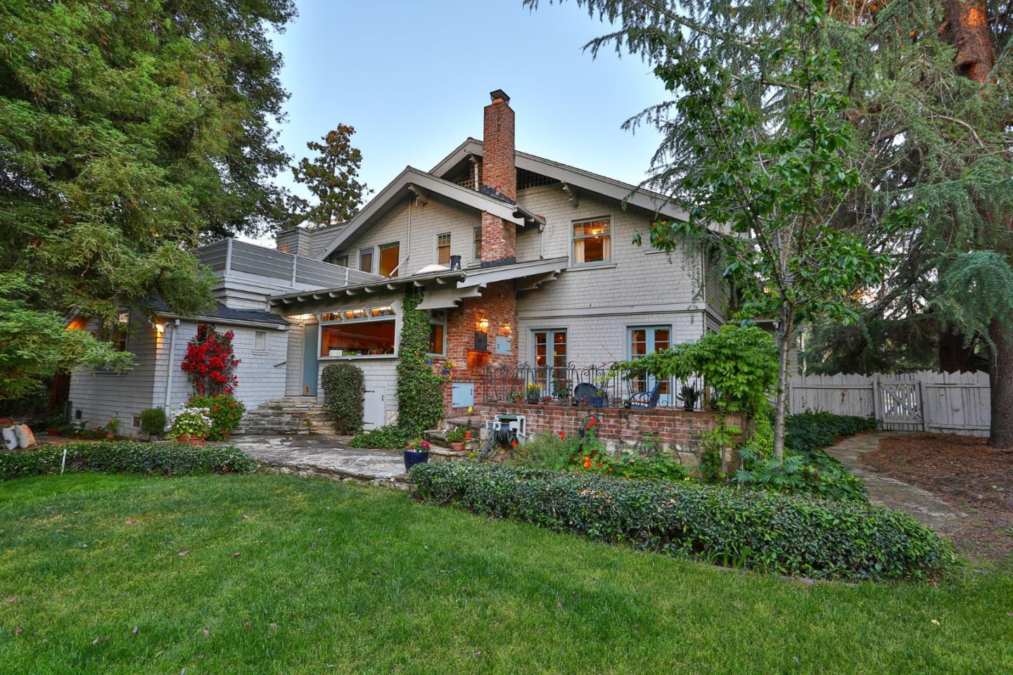 1195 University Ave, San Jose, CA 95126 6 Beds 3/1 Baths (Sold