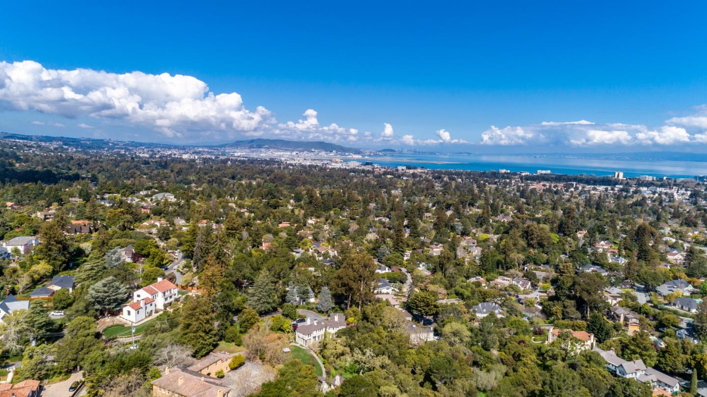 35 Victor Park Lane, HILLSBOROUGH, California 94010, ,Lots And Land,For Sale,Victor Park Lane,40963365