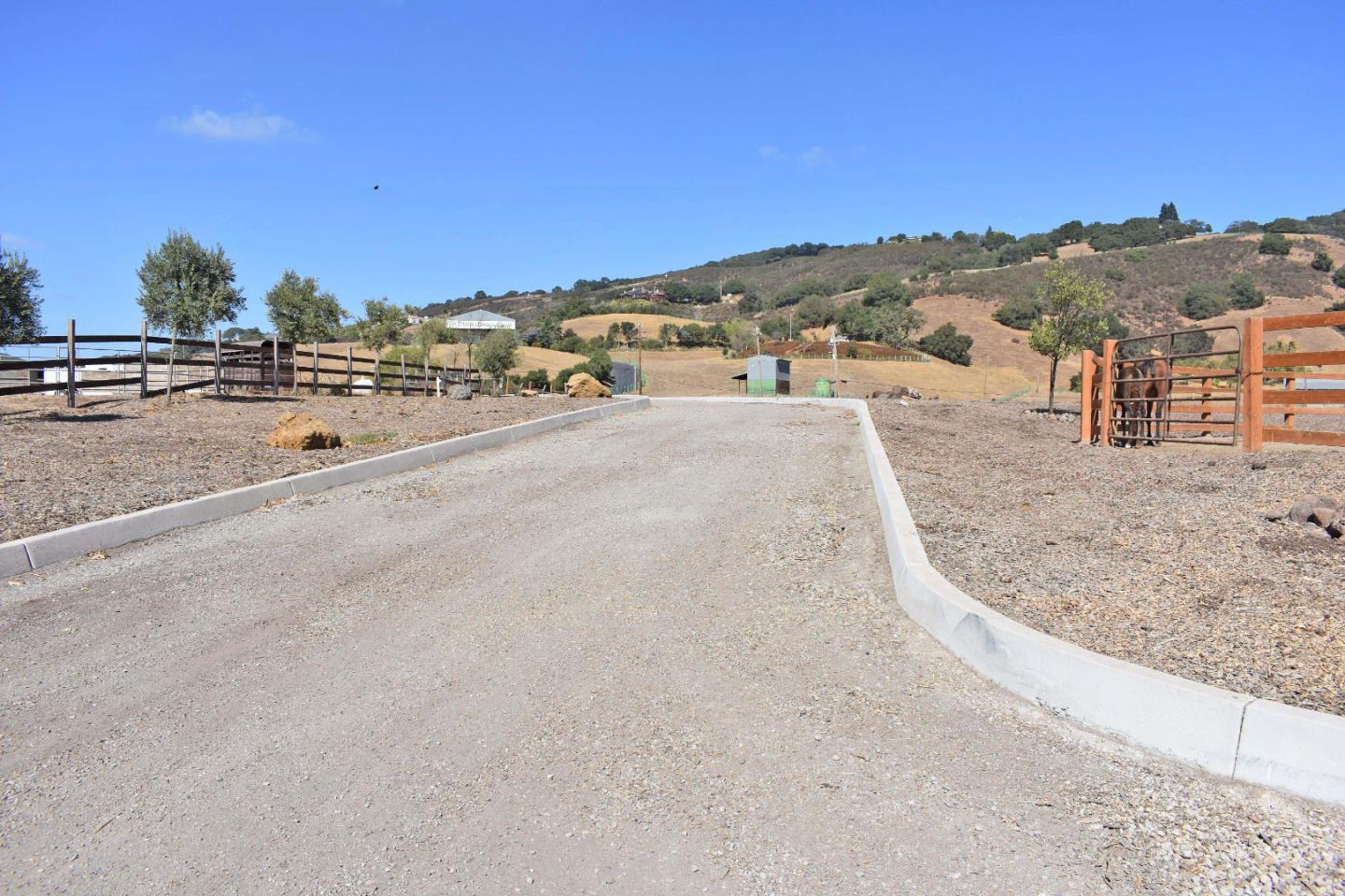 8655 Leavesley Road, GILROY, California 95020, ,Lots And Land,For Sale,Leavesley Road,40963426