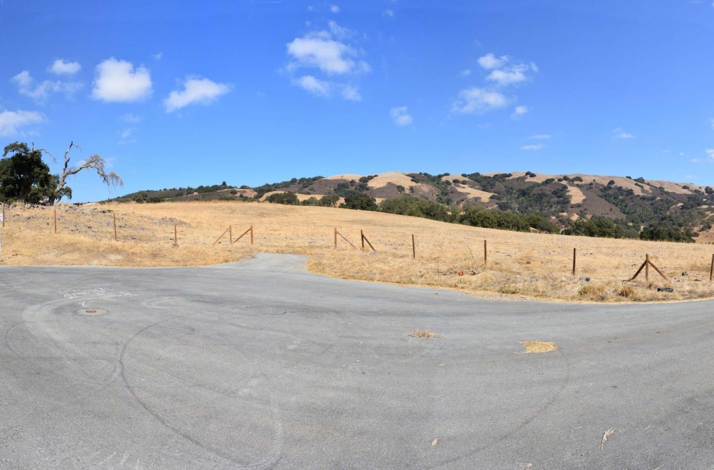 8655 Leavesley Road, GILROY, California 95020, ,Lots And Land,For Sale,Leavesley Road,40963426