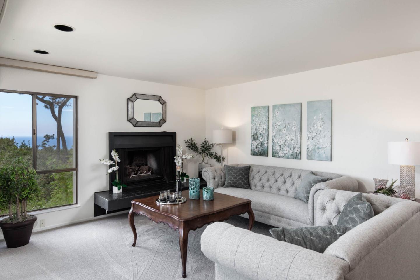 17 Ocean Pines Ln, Pebble Beach, CA 93953 2 Beds 2 Baths (Sold