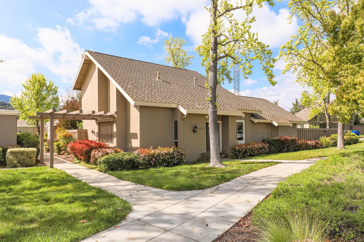 15720 Los Gatos Almaden Rd, Los Gatos, CA 95032 3 Beds 2 Baths