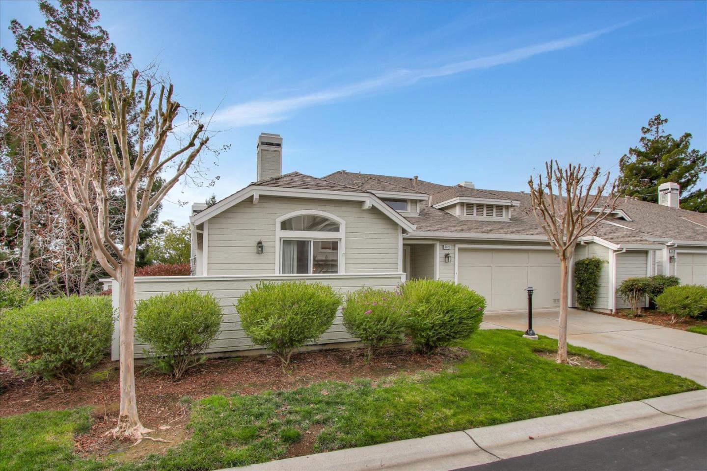 Detail Gallery Image 1 of 1 For 7821 Prestwick Cir, San Jose,  CA 95135 - 2 Beds | 2 Baths