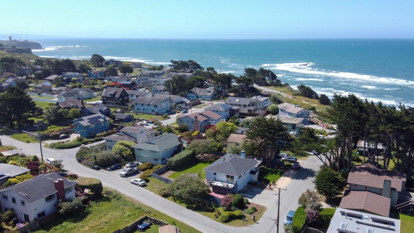 146 La Grande Ave, Moss Beach, CA 94038 4 Beds 3 Baths (Sold