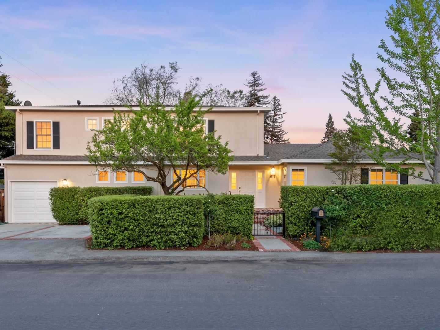 Detail Gallery Image 1 of 1 For 617 Vista Ave, Palo Alto,  CA 94306 - 5 Beds | 2/1 Baths
