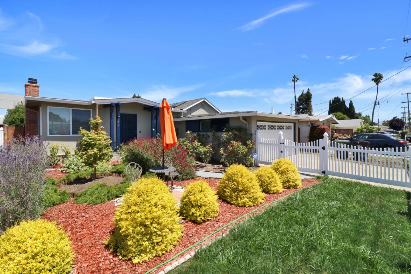 1451 Kavanaugh Drive, East Palo Alto, CA 94303 | J ...