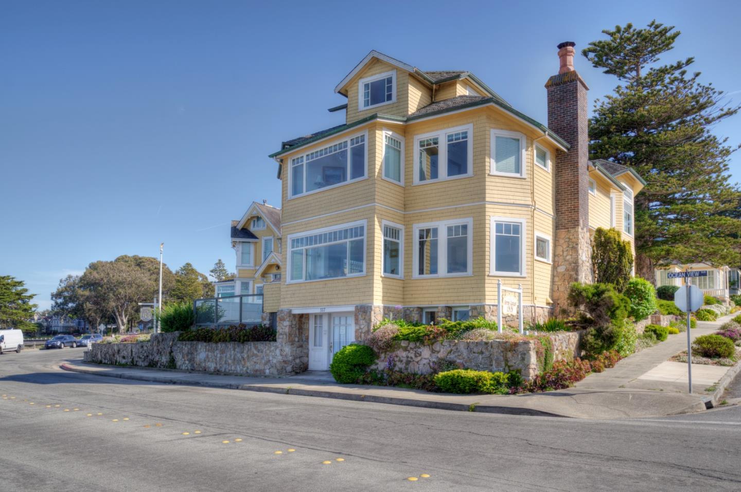 557 Ocean View Blvd, Pacific Grove, CA 93950 10 Beds 11 Baths