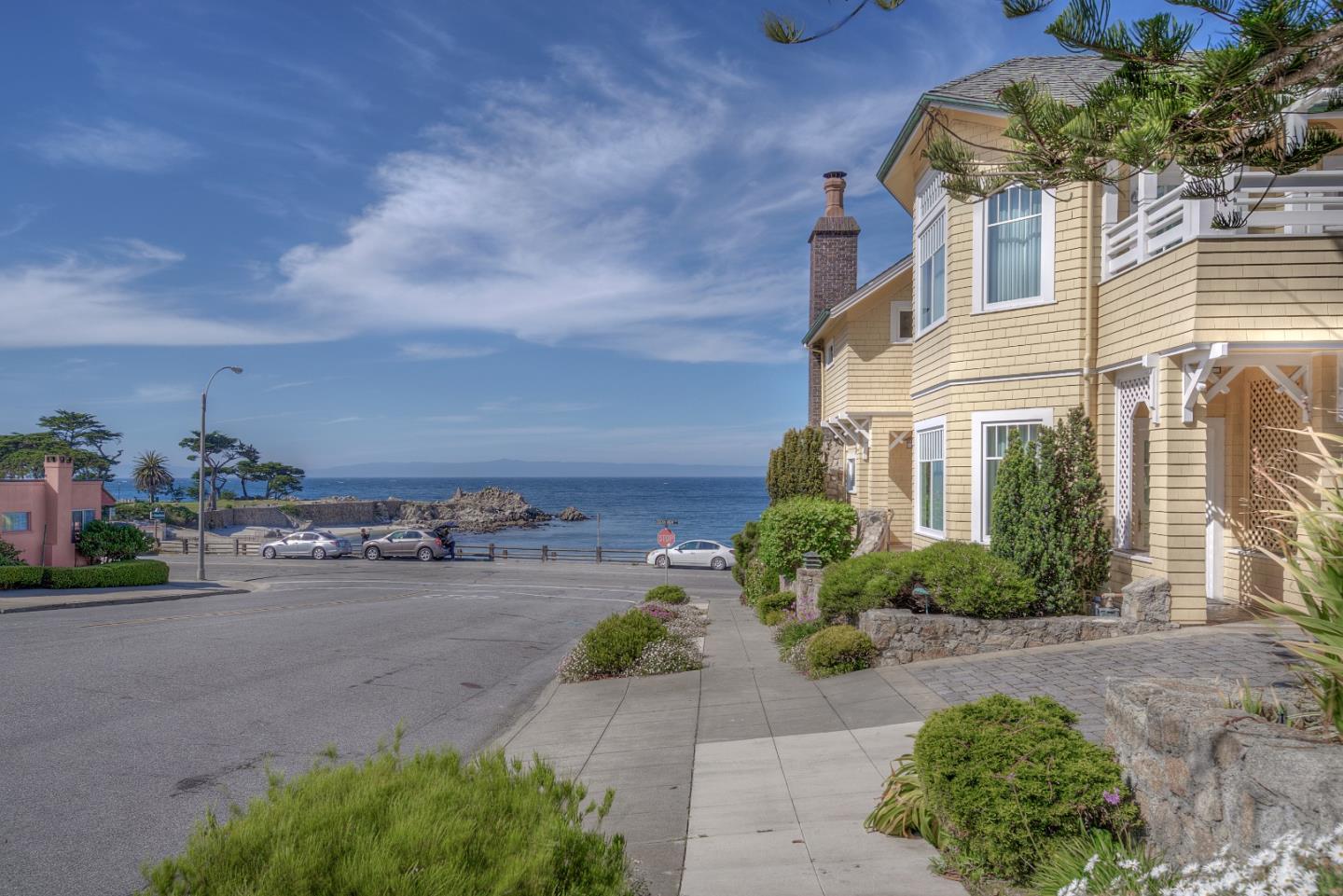 557 Ocean View Blvd, Pacific Grove, CA 93950 10 Beds 11 Baths