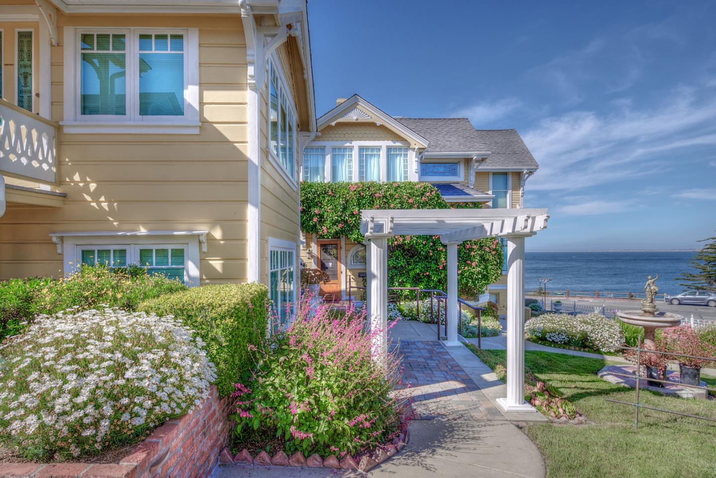 555 Ocean View Blvd, Pacific Grove, CA 93950 15 Beds 15/1 Baths