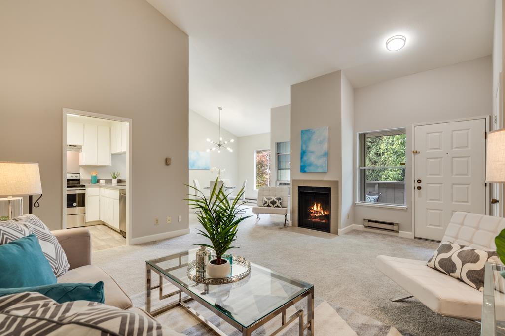Detail Gallery Image 1 of 1 For 905 Apricot Ave #D,  Campbell,  CA 95008 - 2 Beds | 2 Baths