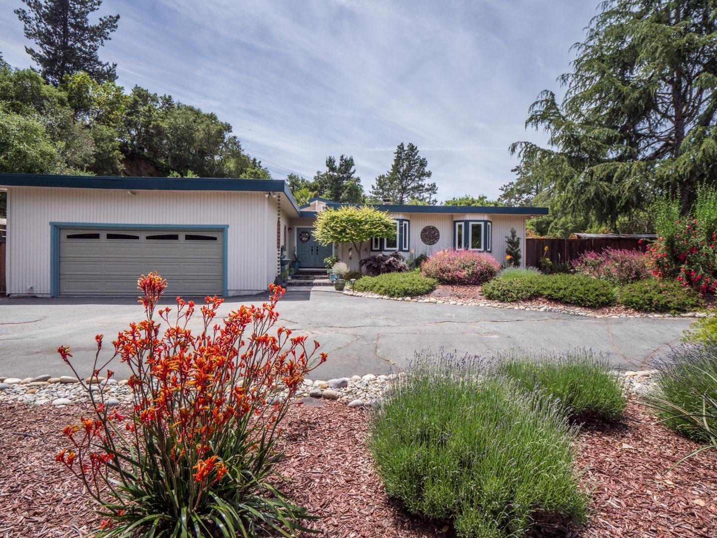 Detail Gallery Image 1 of 1 For 284 Hames Holw, Aptos,  CA 95003 - 3 Beds | 2/1 Baths