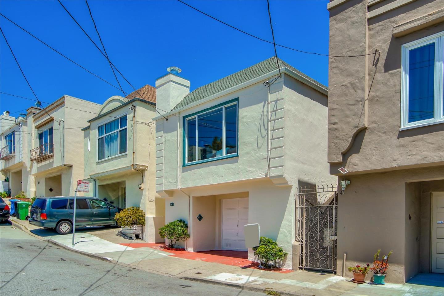 61 Saint Charles Ave, San Francisco, CA 94132 2 Beds 1 Baths (Sold) ML81793929 MLSL