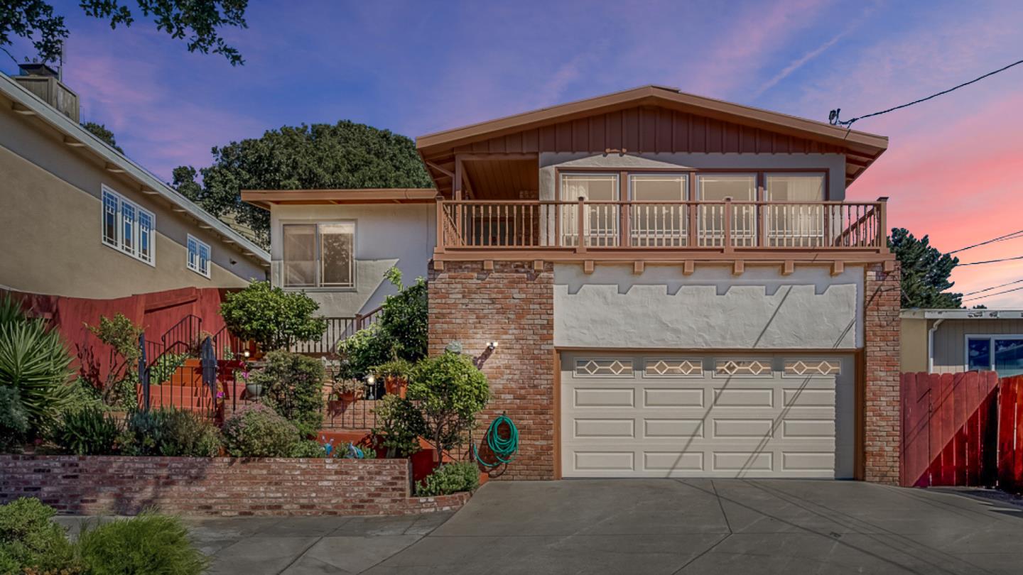 Detail Gallery Image 1 of 1 For 244 Shelford Ave, San Carlos,  CA 94070 - 3 Beds | 2/1 Baths