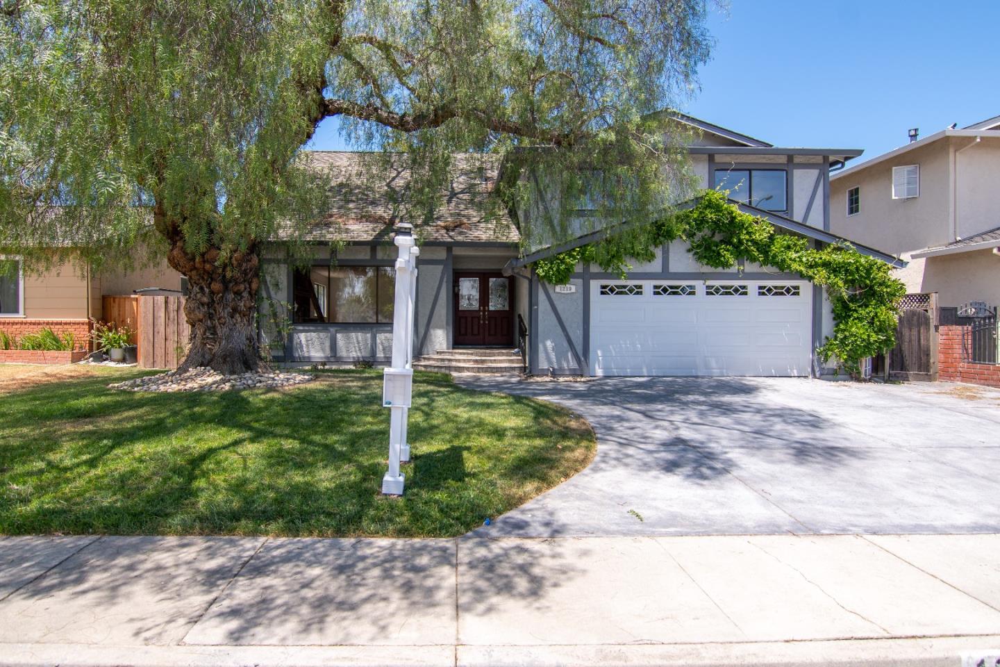 1219 Phelps Ave, San Jose, CA 95117 4 Beds 2/1 Baths (Sold