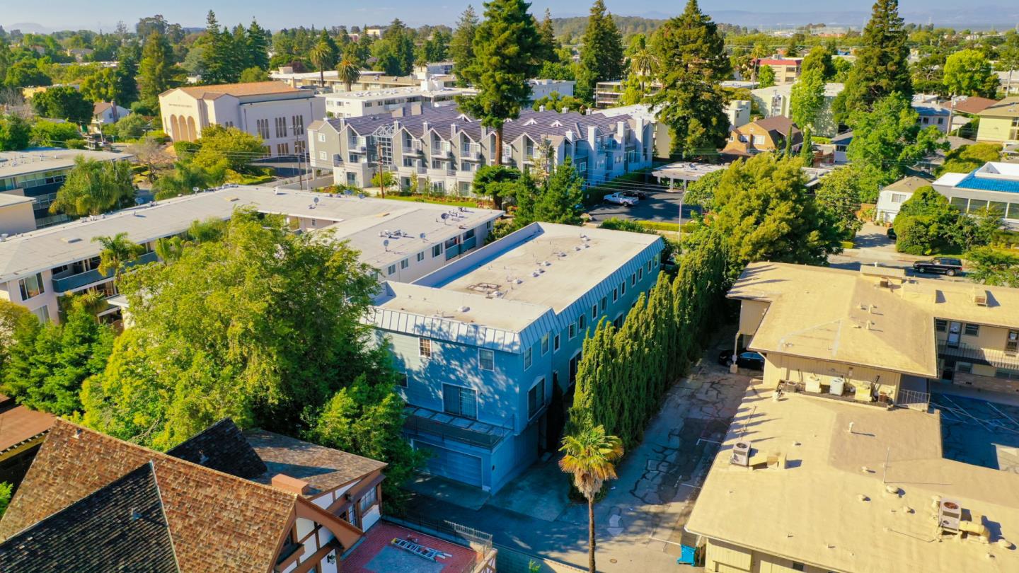 10 El Cerrito Ave, San Mateo, CA 94402 2 Beds 1/1 Baths (Active