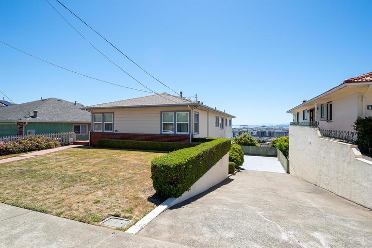 660 Spruce Ave, South San Francisco, CA 94080 3 Beds 2 Baths (Sold) ML81796102 MLSL