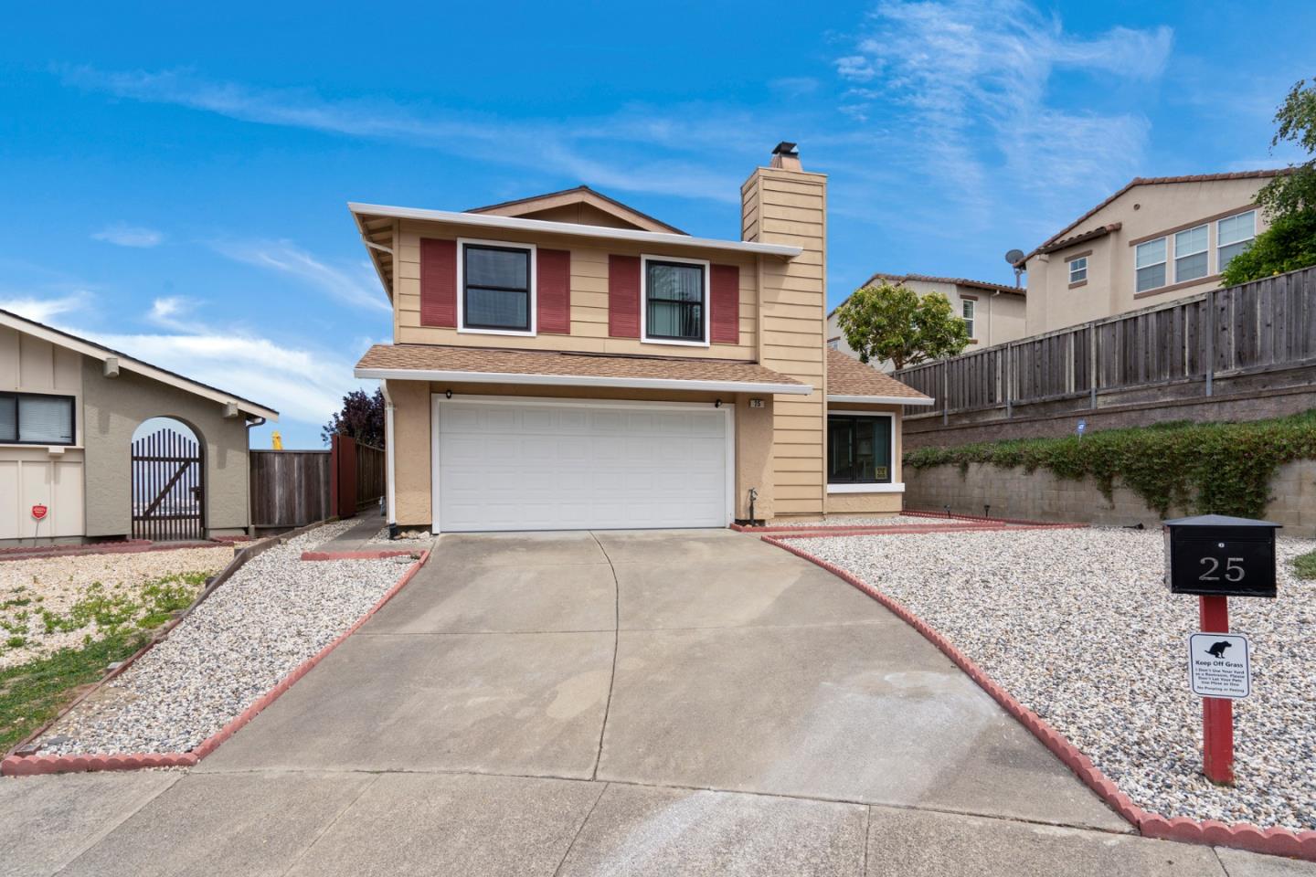 25 Summit Ct, South San Francisco, CA 94080 4 Beds 2/1 Baths (Sold