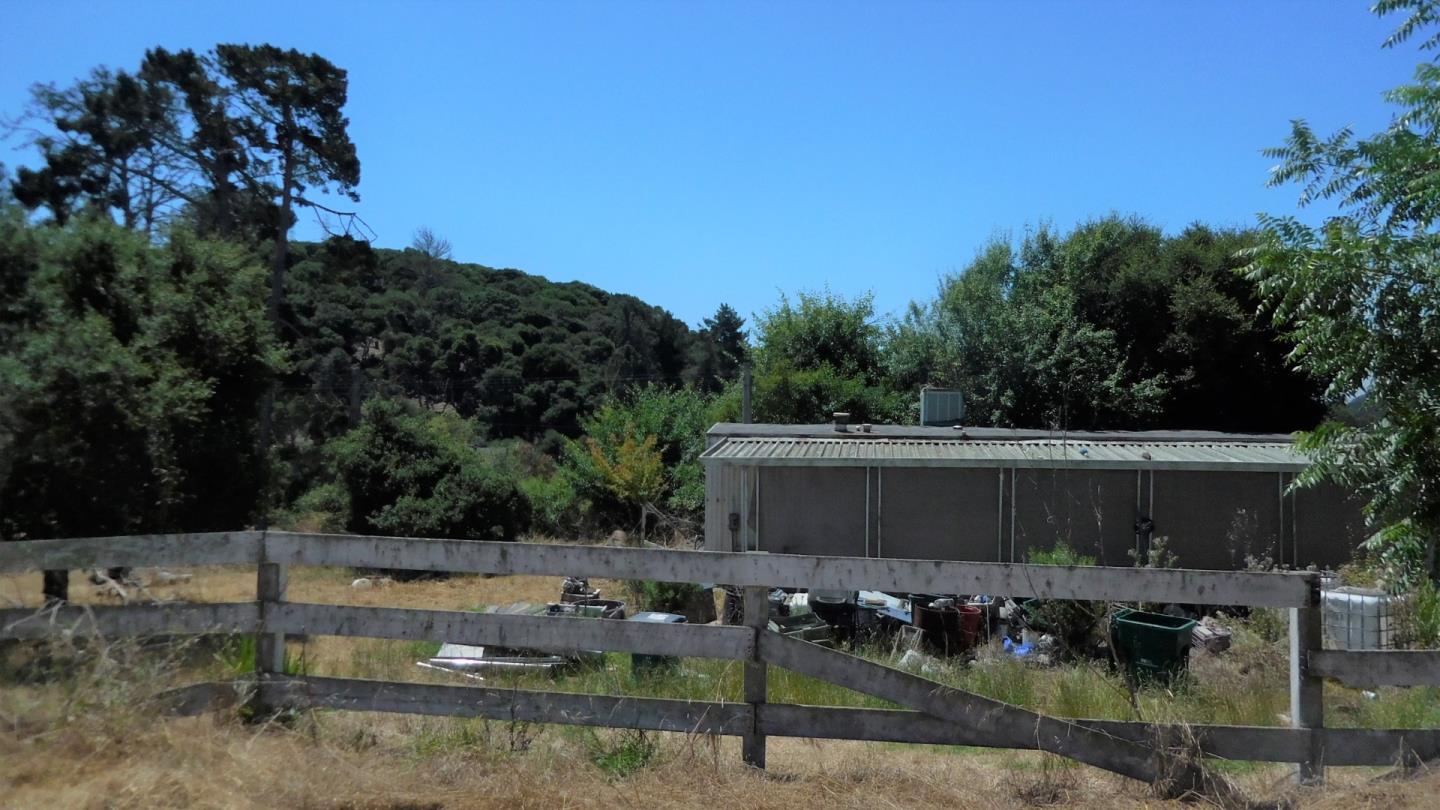 1018 El Camino Real North, SALINAS, California 93907, ,Comm Industrial For Sale,For Sale,El Camino Real North,40962098