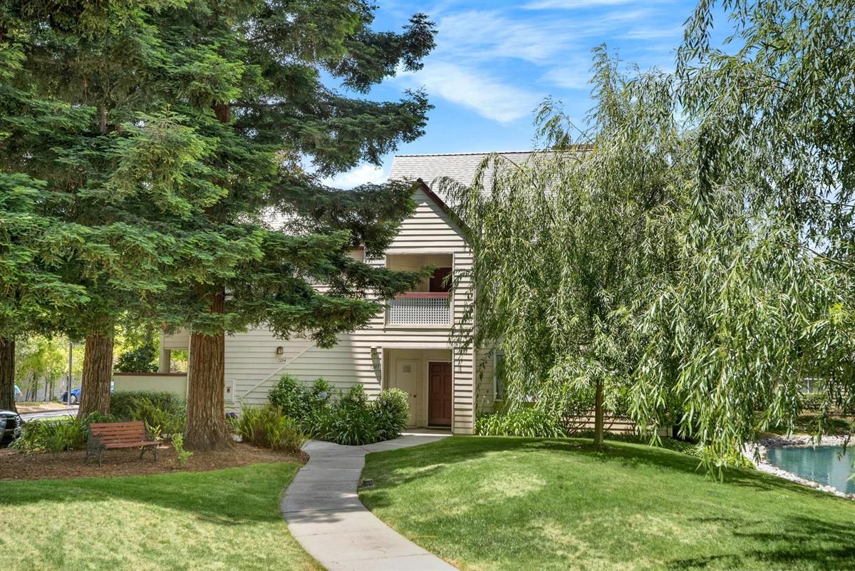 1204 Chelsea Way, Redwood City, CA 94061 2 Beds 2 Baths (Sold