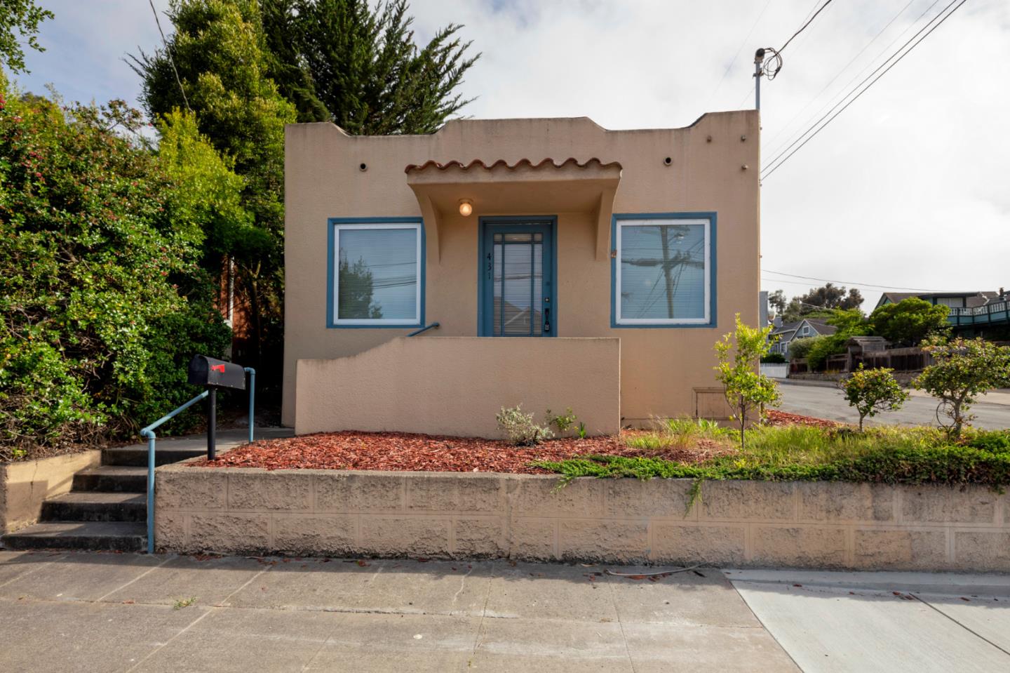 431 Central Ave Pacific Grove CA 93950 2 Beds 1 Baths Sold   1