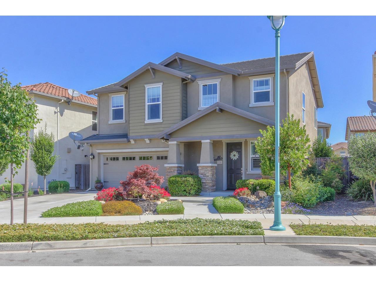Detail Gallery Image 1 of 1 For 1125 Siena Way, Salinas,  CA 93905 - 4 Beds | 2/1 Baths