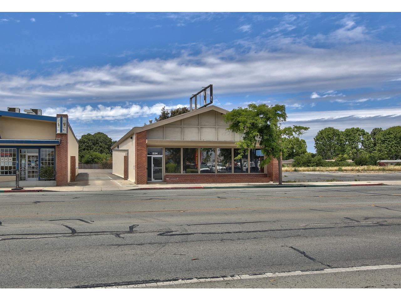 534 Abbott St, Salinas, CA 93901 Beds Baths (Sold) ML81797819