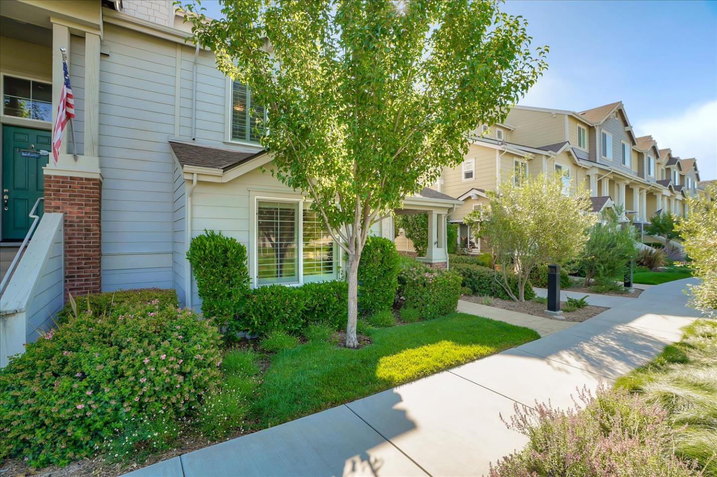 18526 Monterey St, Hill, CA 95037 4 Beds 3/1 Baths