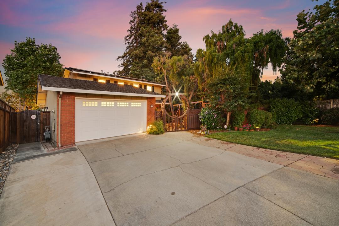 Detail Gallery Image 1 of 1 For 1540 Emperor Way, Sunnyvale,  CA 94087 - 4 Beds | 3/1 Baths